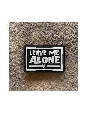 PARCHE PVC LEAVE ME ALONE